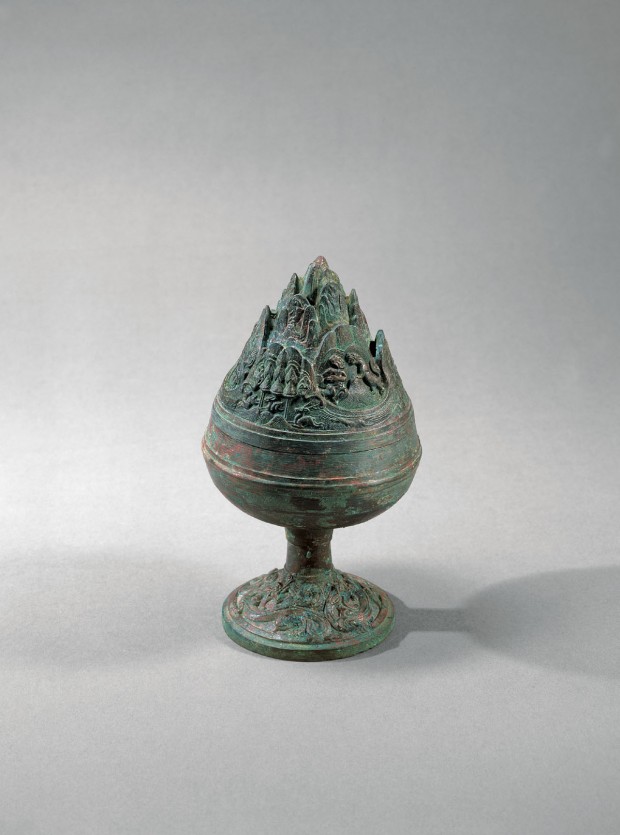 An Archaic Bronze Hill Censer (Boshanlu)