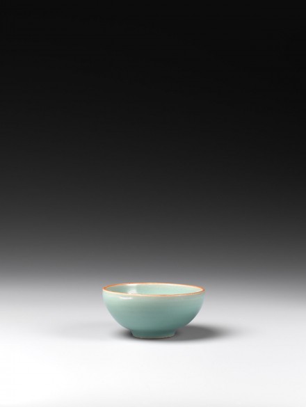 A LONGQUAN CELADON SMALL BOWL