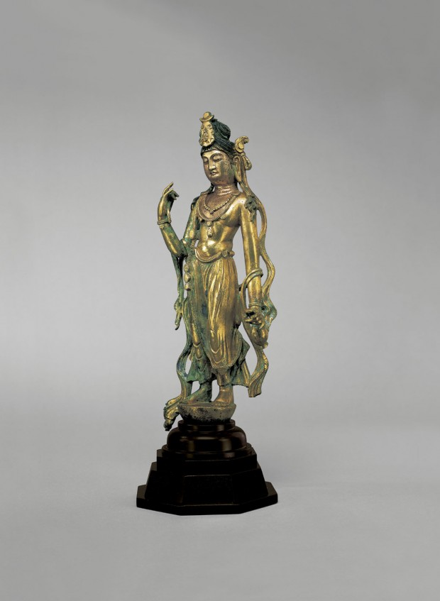 A GILT BRONZE FIGURE OF THE BODHISATTVA GUANYIN