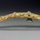 A JADE-INLAID GILT BRONZE ‘DRAGON’ BELTHOOK