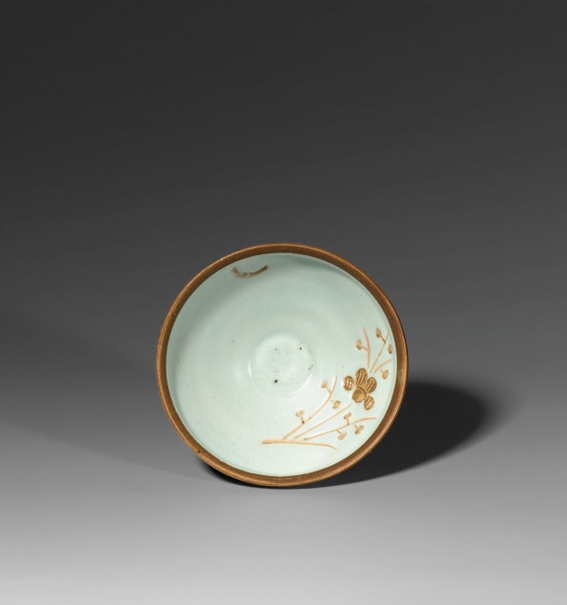 A JIANGXI BAISHE PORCELAIN ‘MOON AND PRUNUS’ CONICAL TEA BOWL