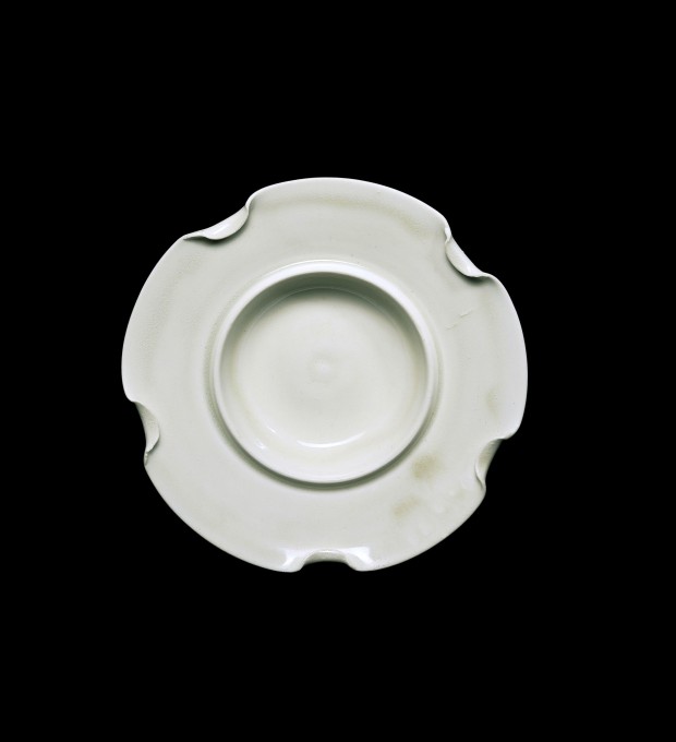 A XINGYAO WHITE PORCELAIN BOWL-STAND