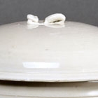 A DINGYAO WHITE PORCELAIN BOWL AND COVER