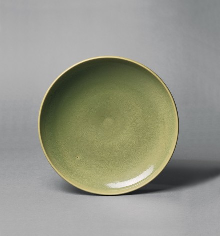 A LINRUYAO CELADON DISH