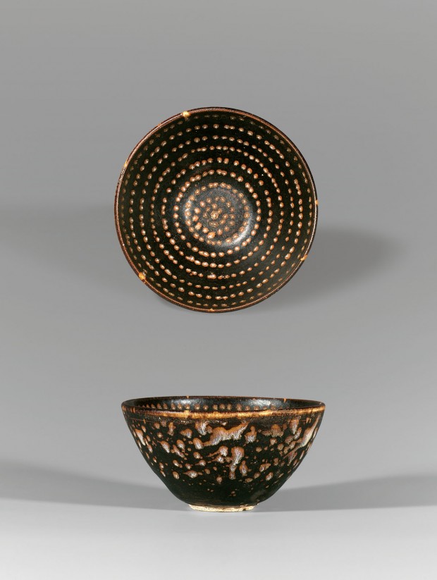 A JIZHOU ‘DEER SPOTS’- AND ‘TORTOISESHELL’-GLAZED TEA BOWL