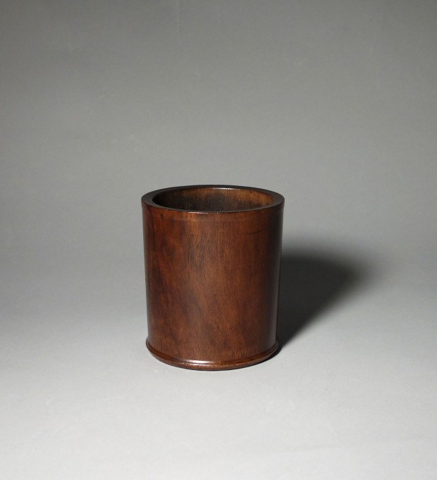 A SOLID HUANGHUALI BRUSHPOT