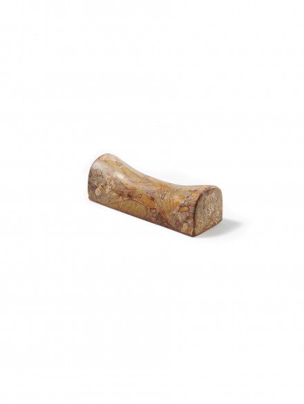 A PUDDINGSTONE BRUSHREST