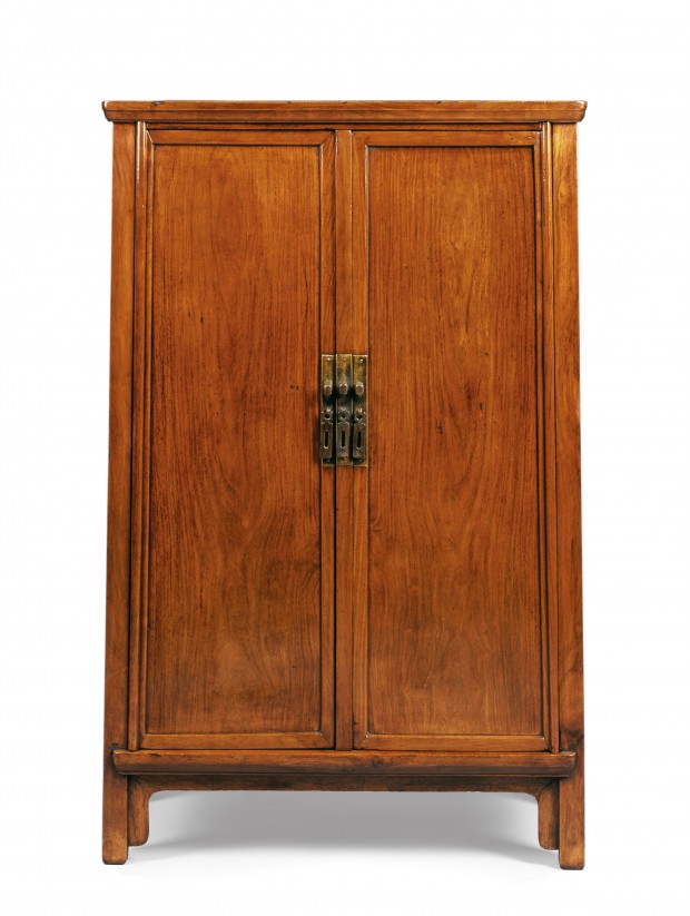 A HUANGUALI SLOPING-STILE CABINET
