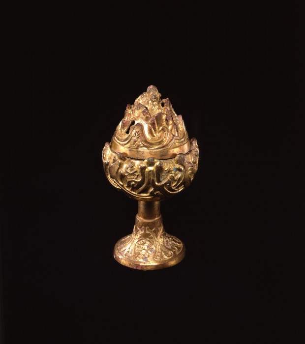 A GILT BRONZE CENSER AND COVER (BOSHANLU)