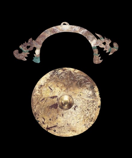 A GILT BRONZE DRAGON-HEAD HUANG AND A BI DISC