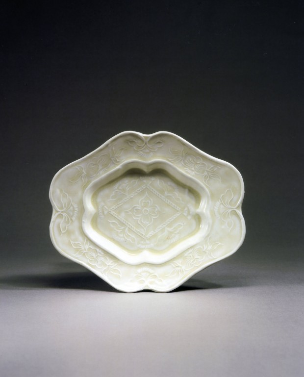 A MOULDED WHITE PORCELAIN QUATREFOIL DISH