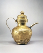 A GILDED SILVER COVERED EWER AND WARMING BASIN