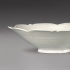 A CONICAL BOWL WITH FIVE-POINT FOLIATE RIM