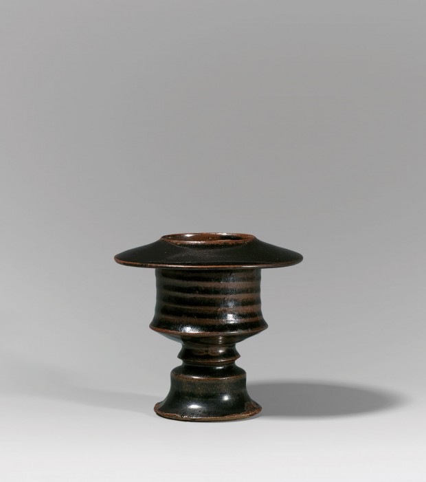 A CIZHOU BROWN-GLAZED INCENSE BURNER