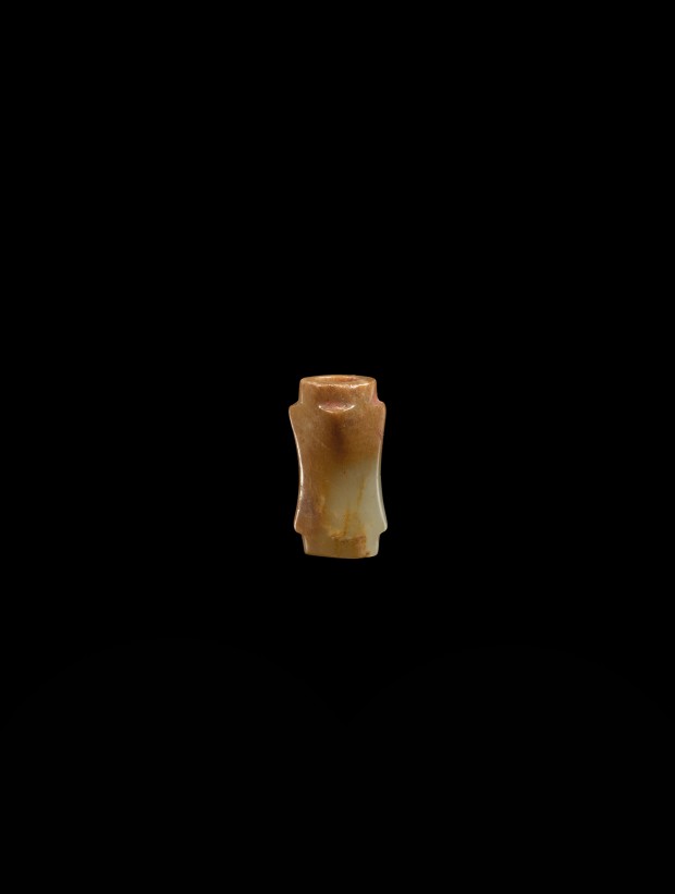 A MINIATURE JADE CONG