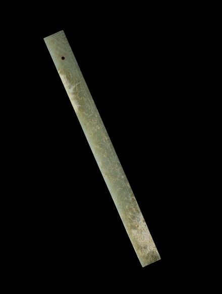 AN INCISED JADE RULER