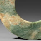 A NEOLITHIC JADE RING (HUAN)