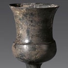 A NEOLITHIC BURNISHED BLACK POTTERY STEMCUP