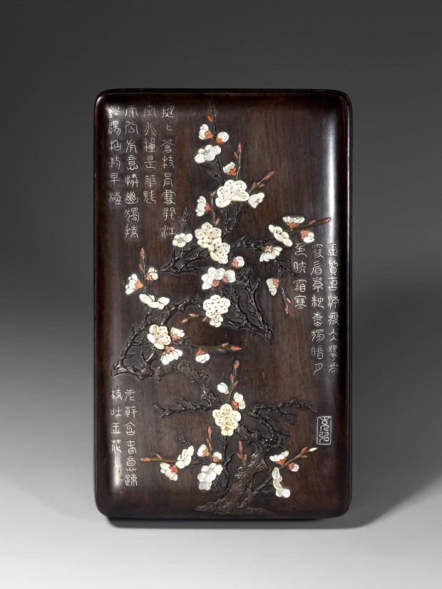 AN INLAID ZITAN ‘PRUNUS’ BOX AND COVER