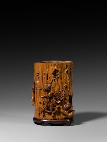 A CARVED BOXWOOD BRUSH POT