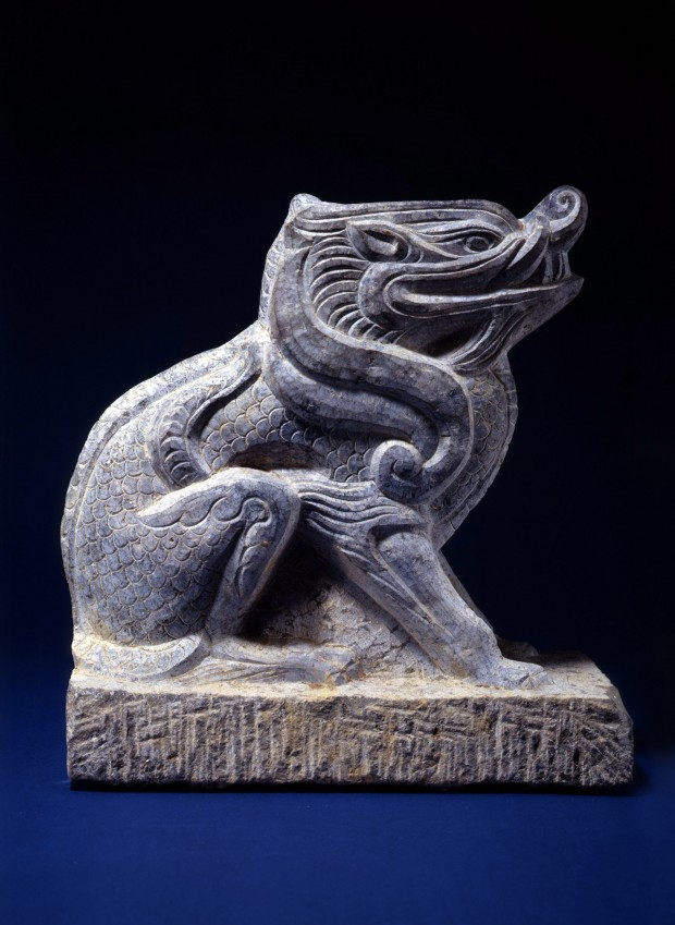 A GRAY LIMESTONE GUARDIAN BEAST (LU DUAN)